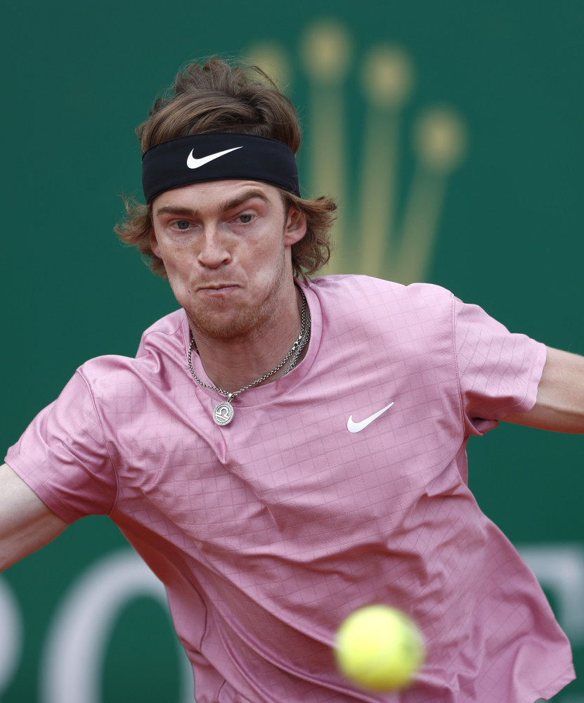 了男女各两 了男女各两