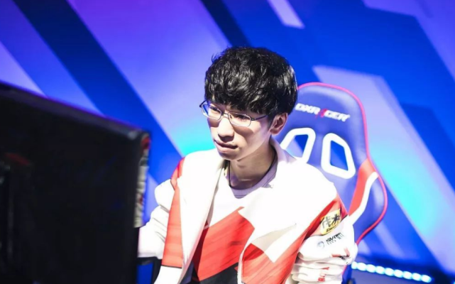 这对一名年 这对一名年