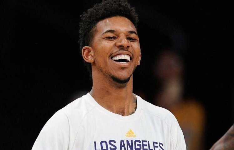 峰把观赛间 峰把观赛间